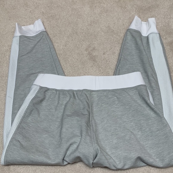 CALIA Joggers - Picture 4 of 4